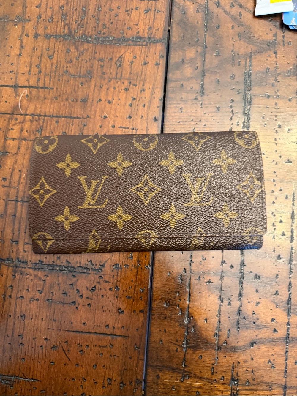 Authentic Louis Vuitton Monogram Wallet